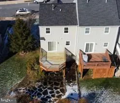 $215,900 | 755 Robin Hill Circle, York, PA 17404