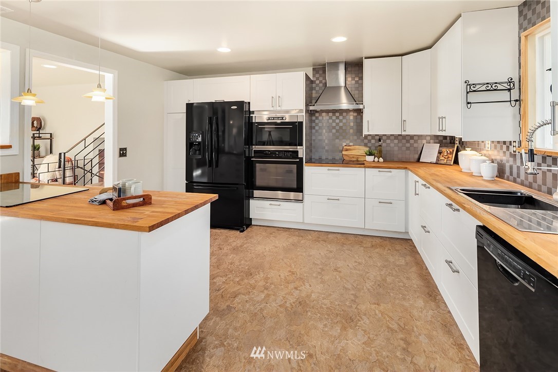 17334 Southeast 134th Street Renton, WA 98059 - Photo 11 of 34
