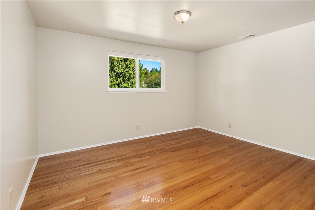 17334 Southeast 134th Street Renton, WA 98059 - Photo 19 of 34