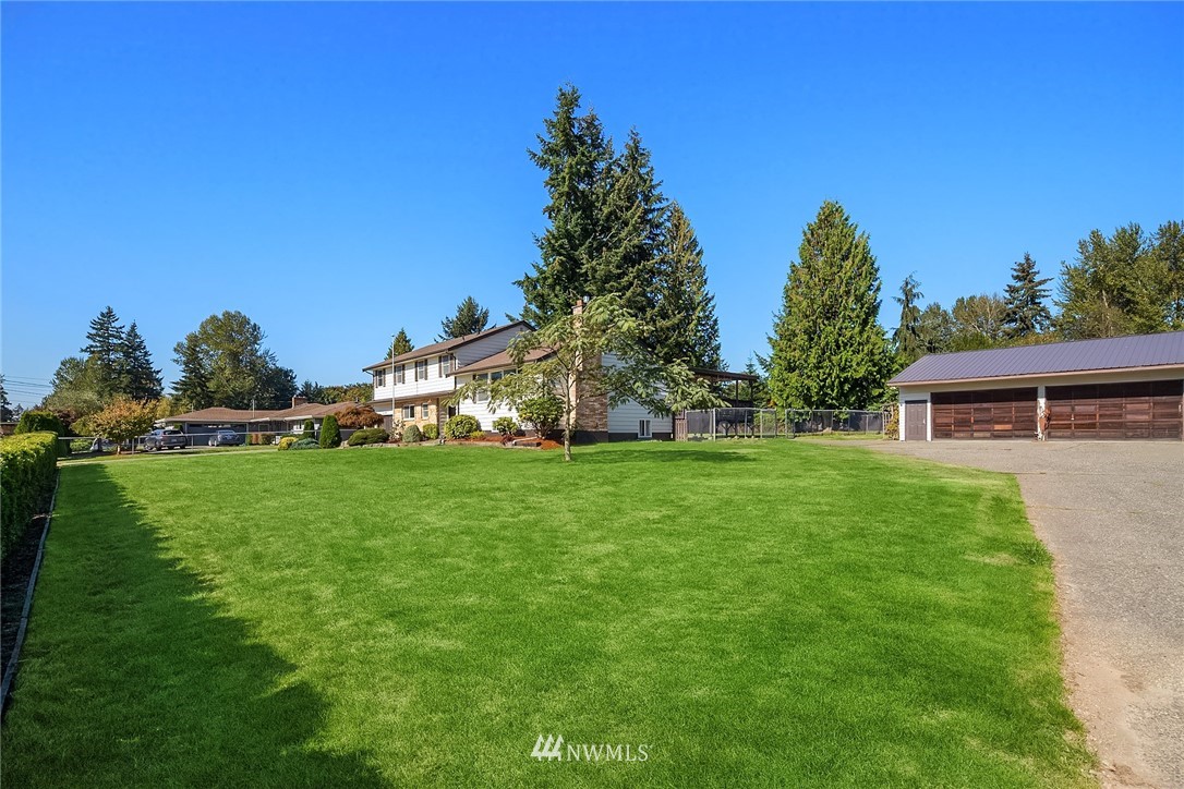 17334 Southeast 134th Street Renton, WA 98059 - Photo 4 of 34
