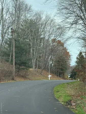 $559,000 | 11 Square Woods Drive, LaGrangeville, NY 12540