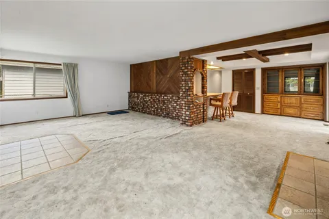 $489,999 | 410 1st Street, Easton, WA 98925