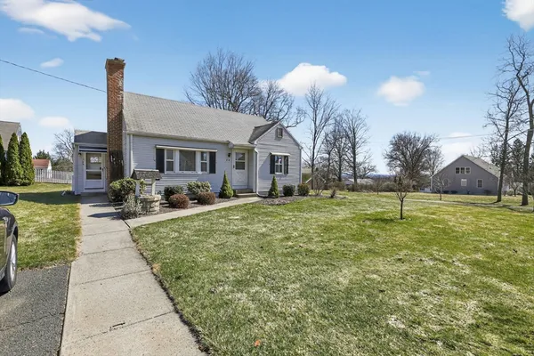 $289,900 | 74 Granville Street, Holyoke, MA 01040