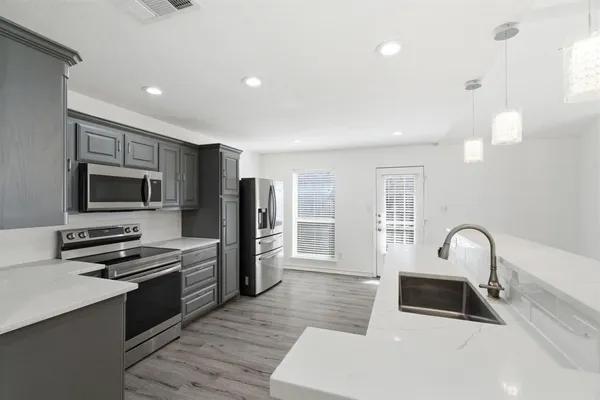 $2,400 | 4205 Fernleaf Drive, Fort Worth, TX 76137