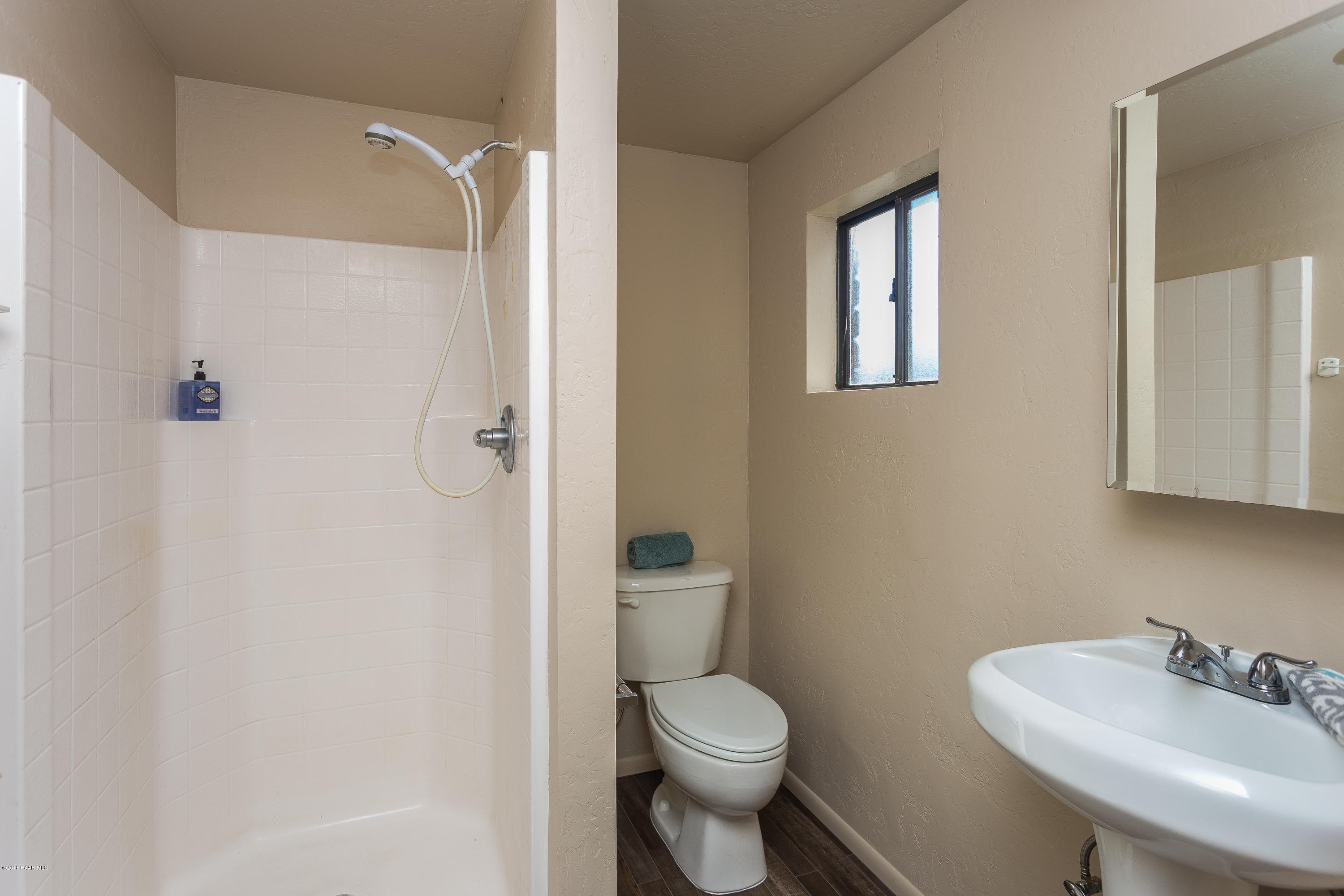 14135 East Blue Ridge Road Dewey-Humboldt, AZ 86327 - Photo 28 of 48 2nd Master Ensuite Bath