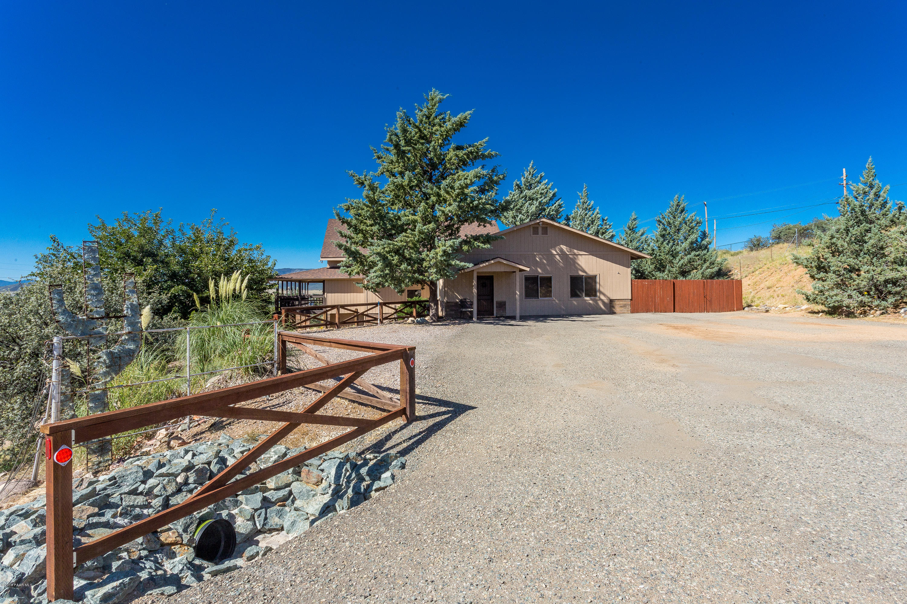 14135 East Blue Ridge Road Dewey-Humboldt, AZ 86327 - Photo 7 of 48 Wide Open Entry