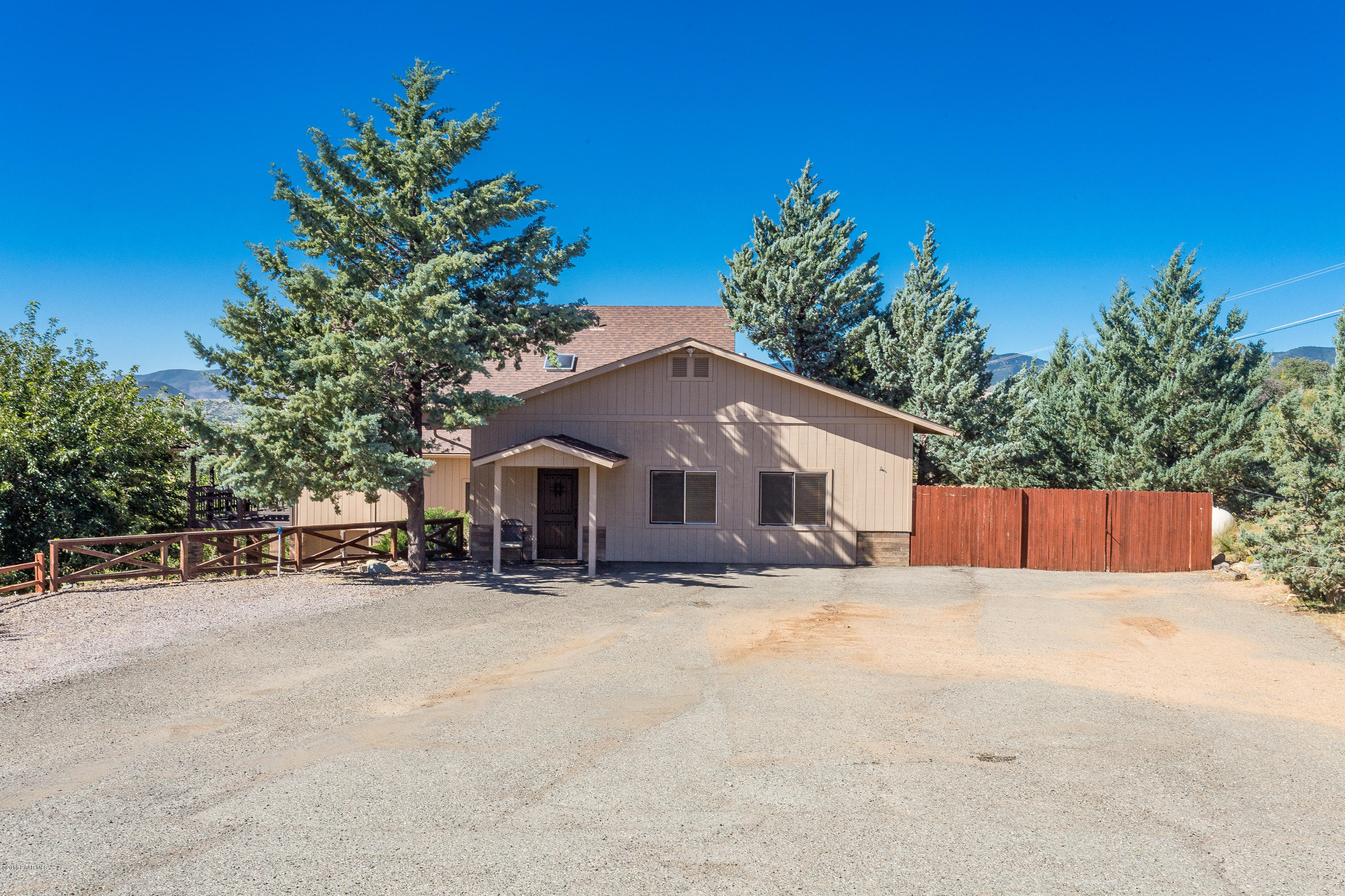 14135 East Blue Ridge Road Dewey-Humboldt, AZ 86327 - Photo 8 of 48 Front