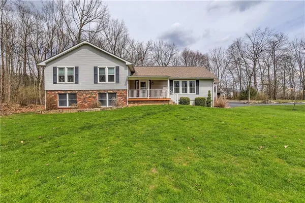 $379,000 | 10 North Gait Drive, Slippery Rock, PA 16057
