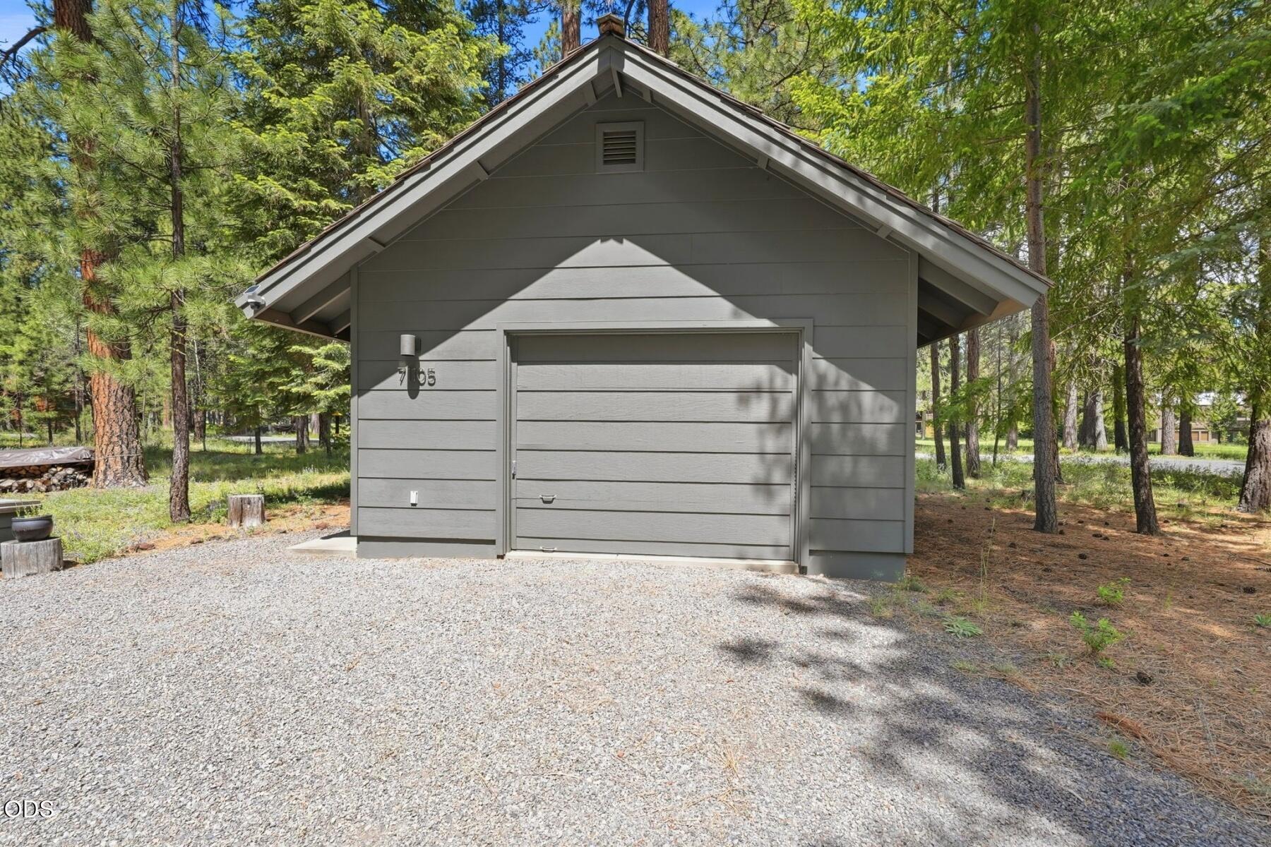 71105 Meadow Grass Circle, Unit GH18 Black Butte Ranch, OR 97759 - Photo 13 of 86