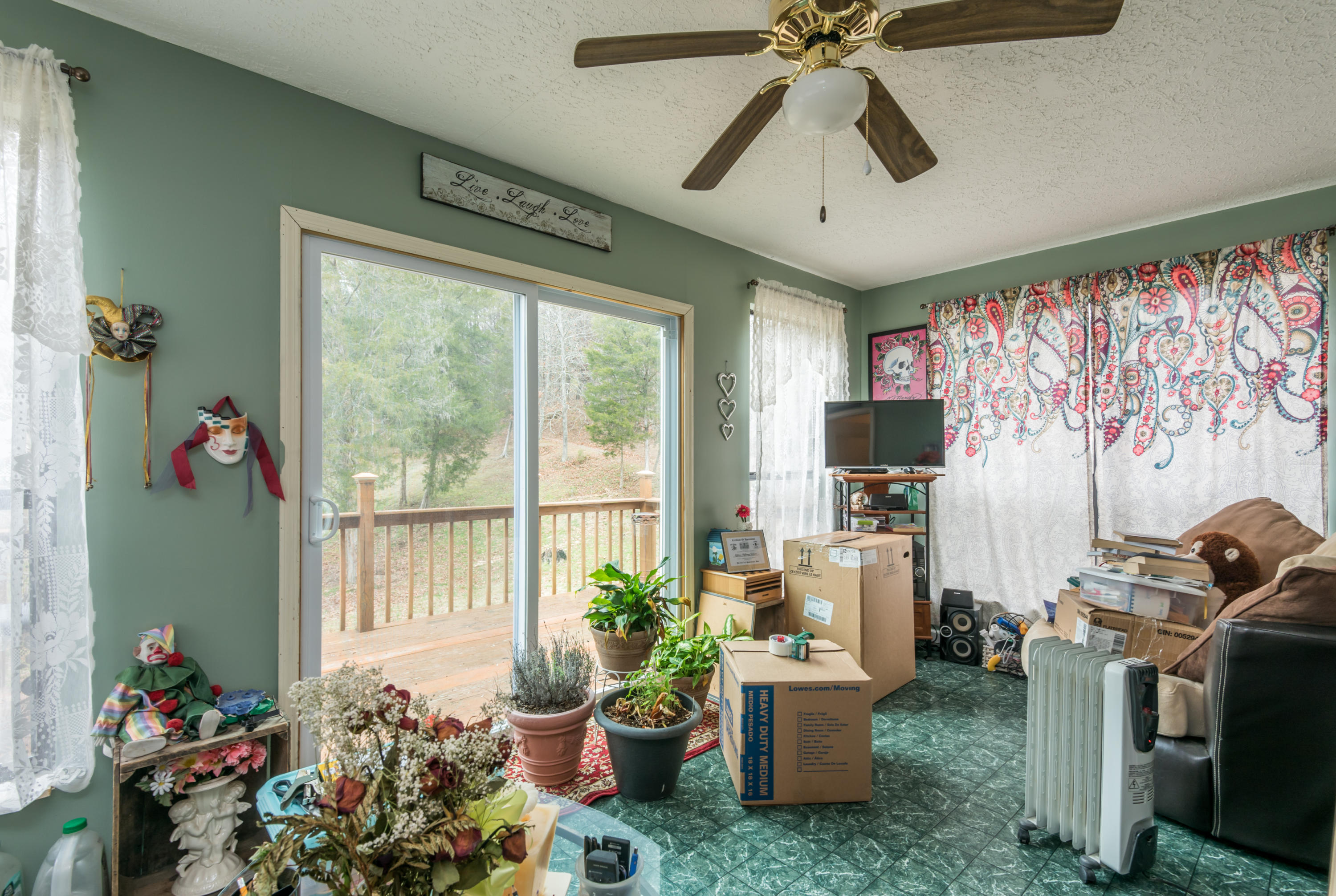 196 Thomas Weaver Road Maynardville, TN 37807 - Photo 16 of 40 196ThomasWeaver-16