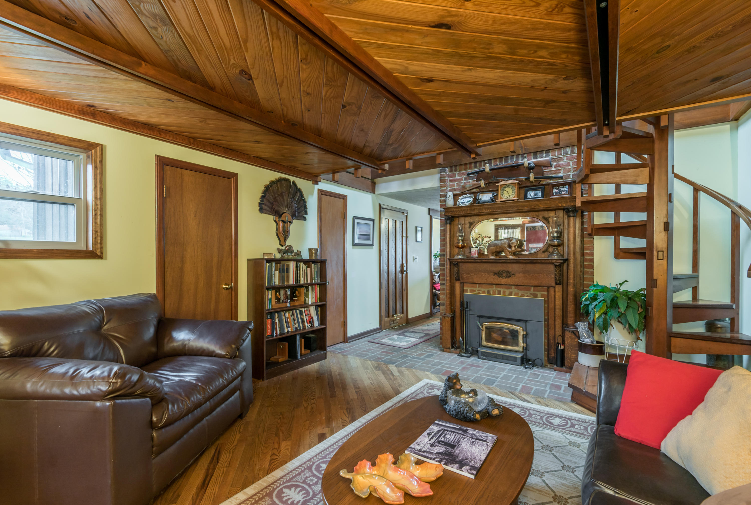 196 Thomas Weaver Road Maynardville, TN 37807 - Photo 8 of 40 196ThomasWeaver-8