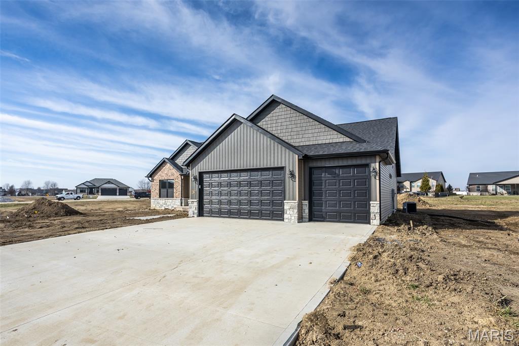 224 George Bush Boulevard Troy, IL 62294 - Photo 4 of 35