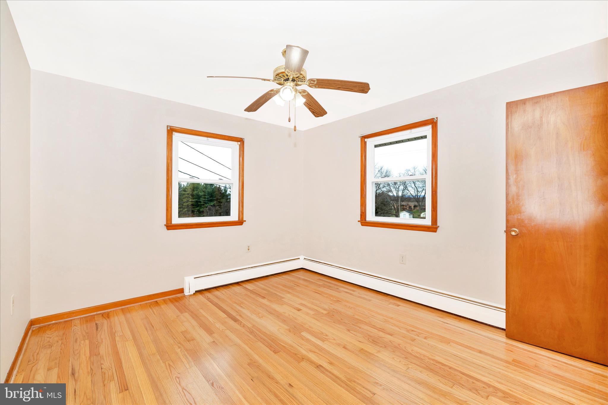10223 Liberty Road Frederick, MD 21701 - Photo 18 of 51 Primary Bedroom