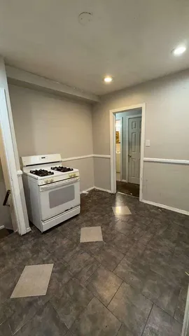 $87,000 | 10800 Somerset Avenue, Detroit, MI 48224