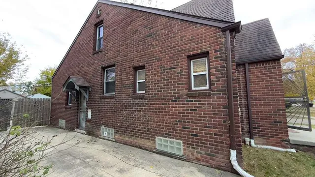 $87,000 | 10800 Somerset Avenue, Detroit, MI 48224