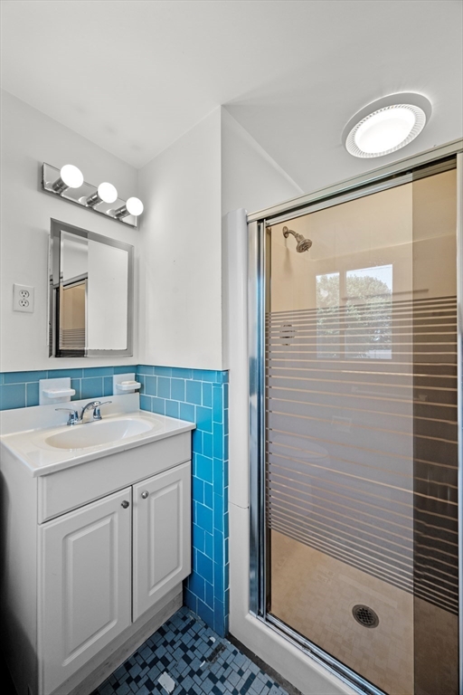 64 Amherst Road Beverly, MA 01915 - Photo 22 of 36