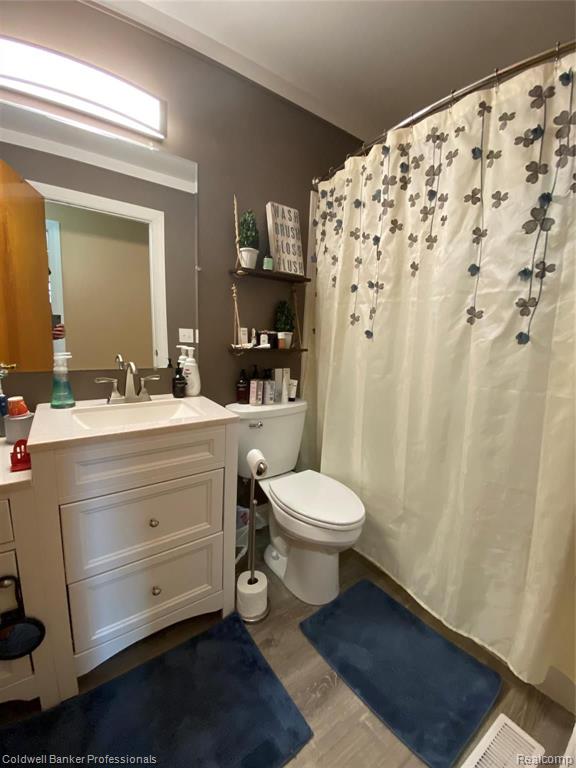 2533 Fish Lake Road Lapeer, MI 48446 - Photo 19 of 36