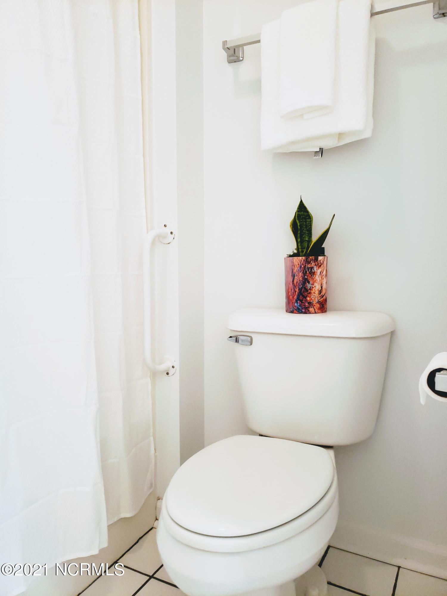 155 Royal Poste Road, Unit 3002 Sunset Beach, NC 28468 - Photo 17 of 20 Master Bath with Grab bar.