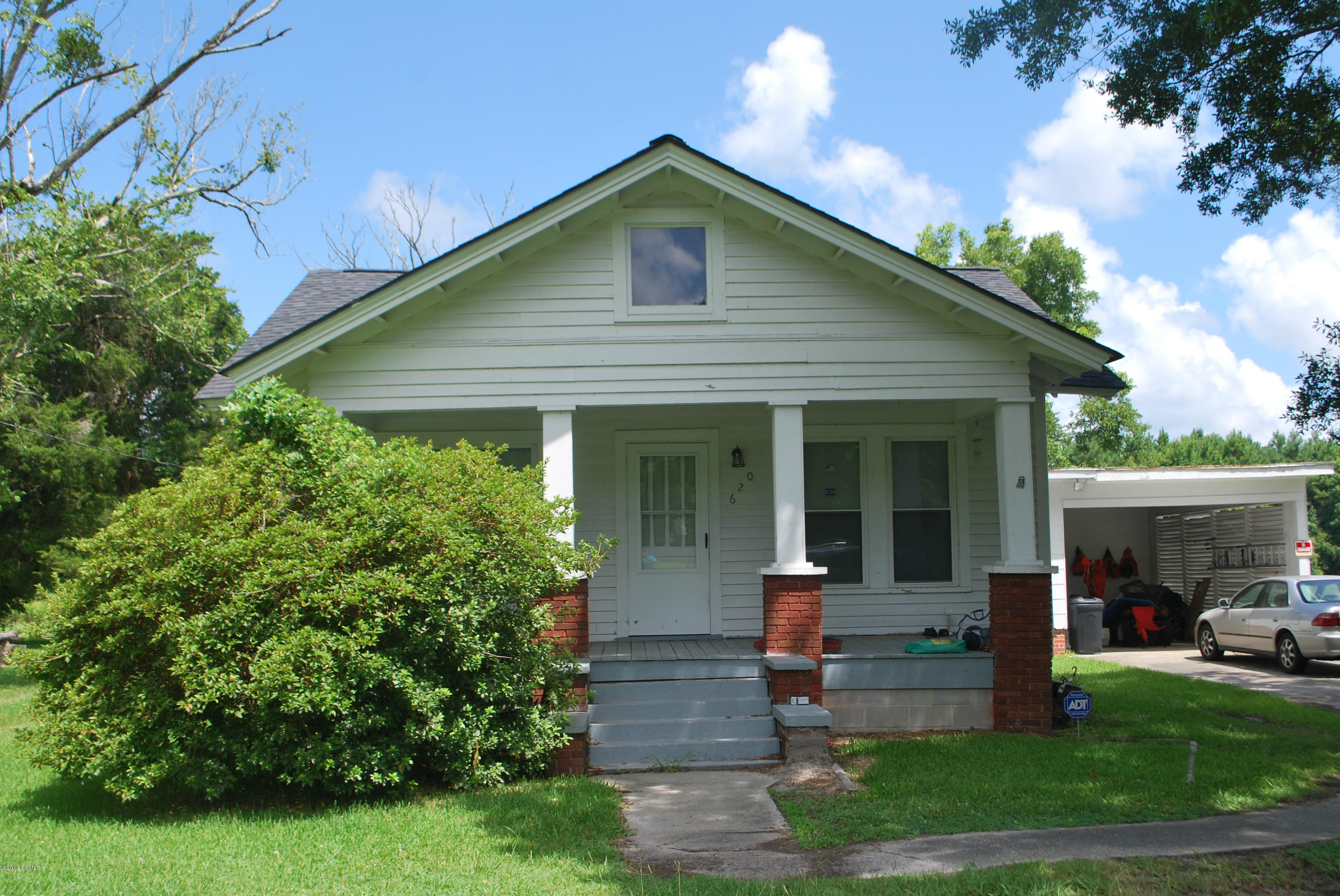 620-626 Laurel Road Beaufort, NC 28516 - Photo 1 of 6 Front view