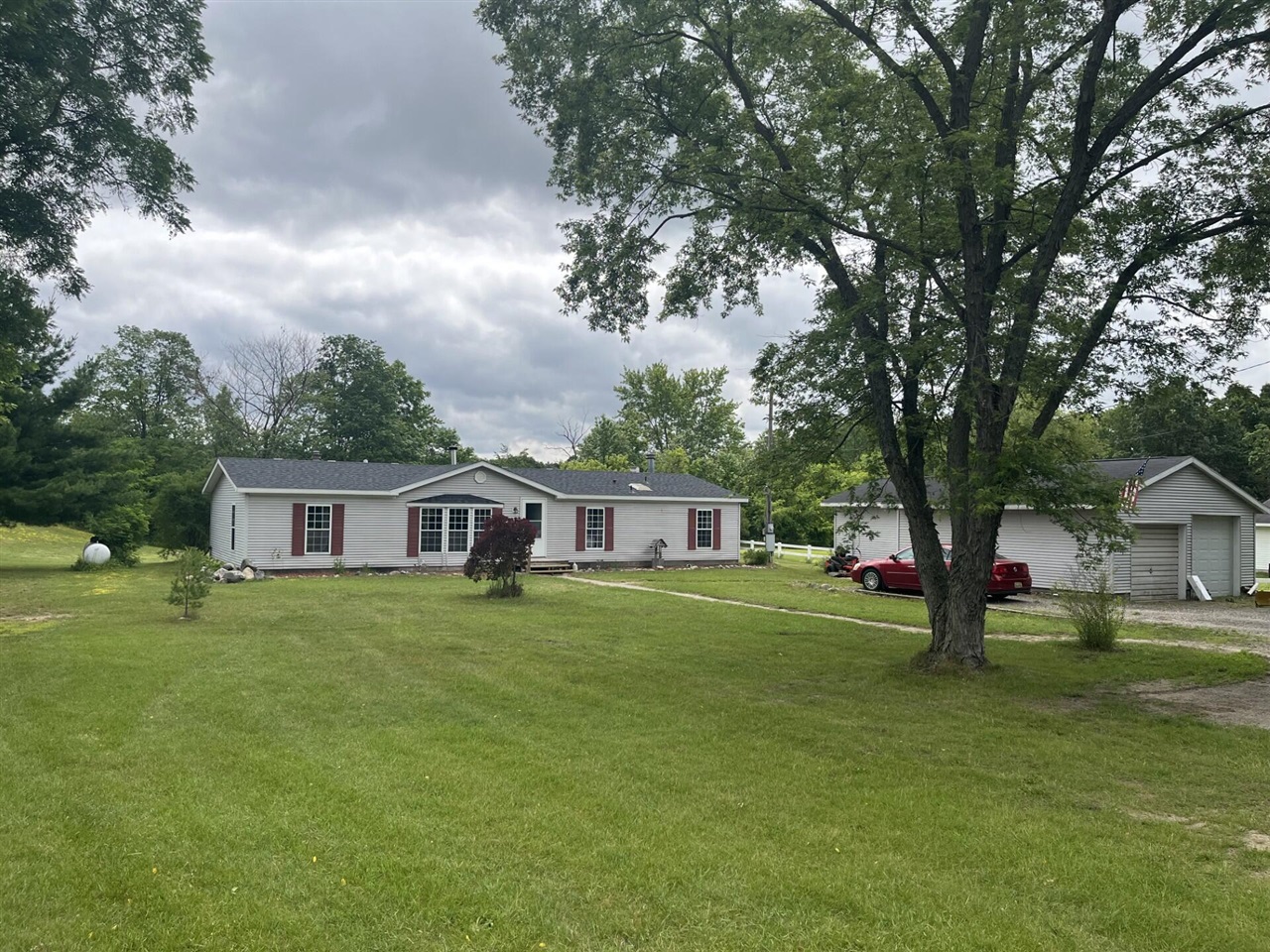 1172 Greenville Road Northwest Stanton, MI 48888 - Photo 1 of 28