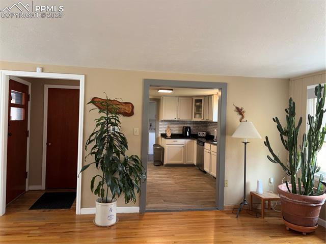 524 West Cheyenne Road Colorado Springs, CO 80905 - Photo 5 of 26