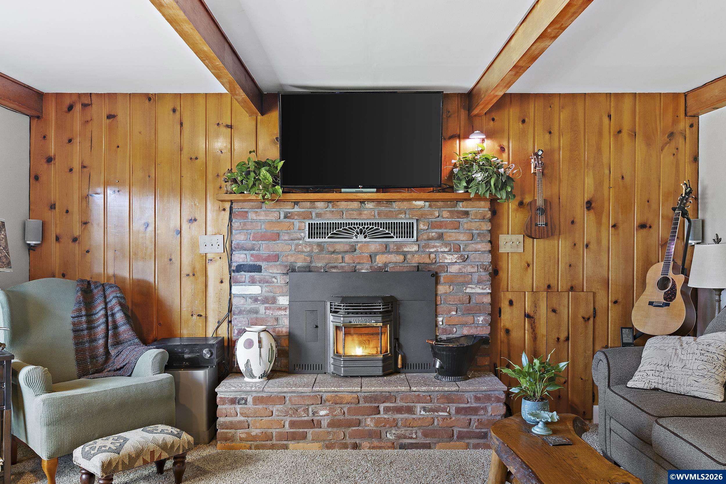 34931 Meridian Road Lebanon, OR 97355 - Photo 9 of 48 Gallery Image 9