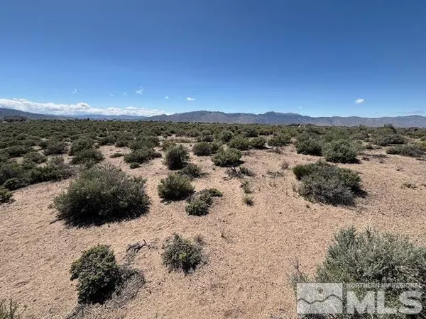 a view of a sky view
