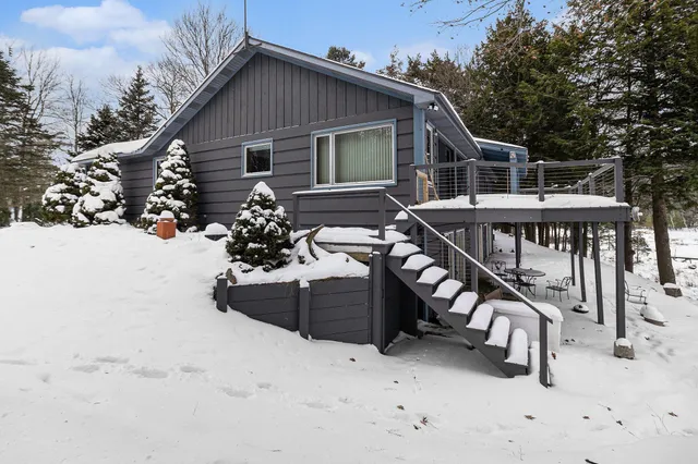 $1,275,000 | 6661 West Nurnberg Road, Free Soil, MI 49411