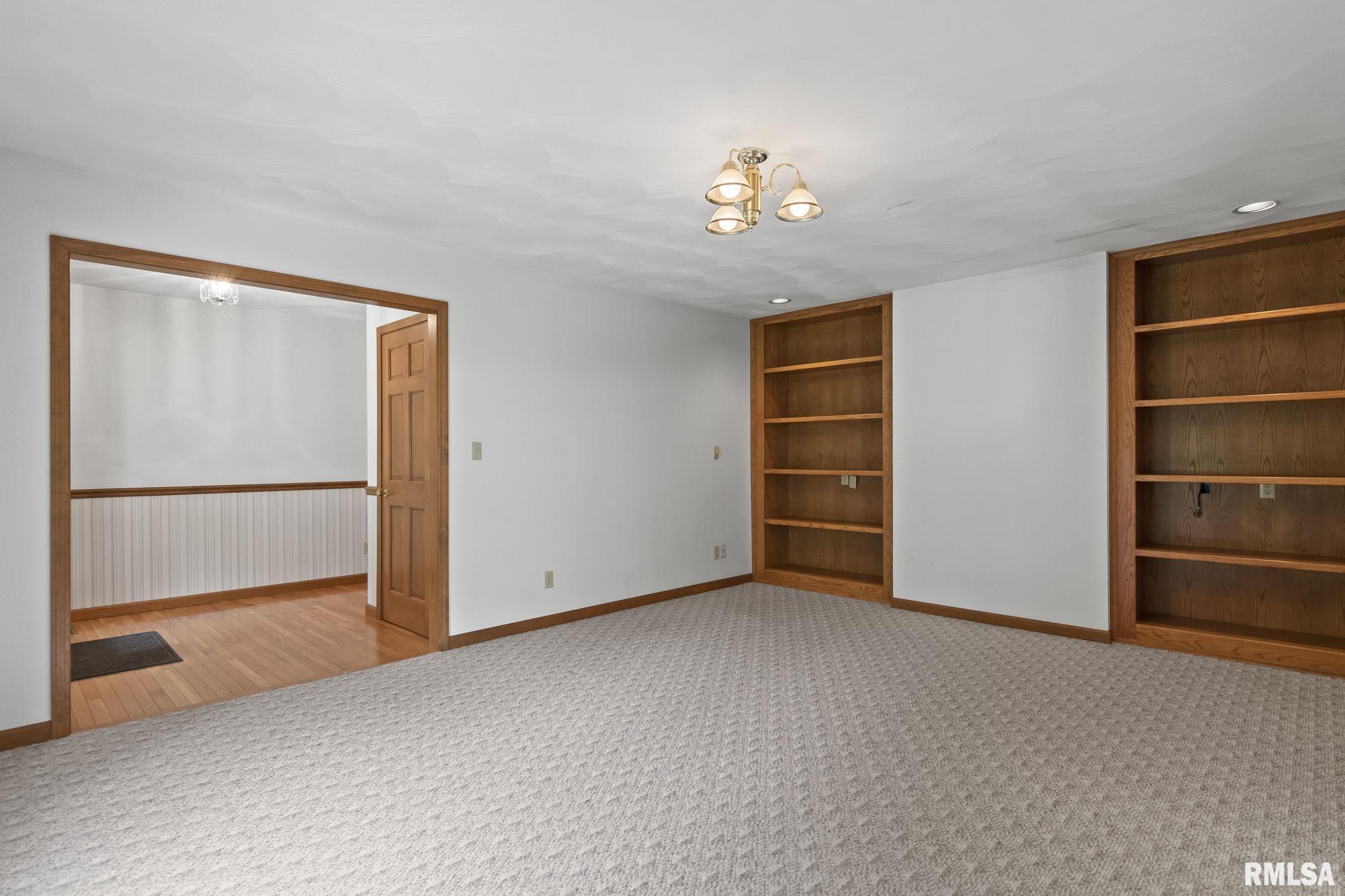 700 Teal Drive Springfield, IL 62707 - Photo 15 of 53 Gallery Image 15