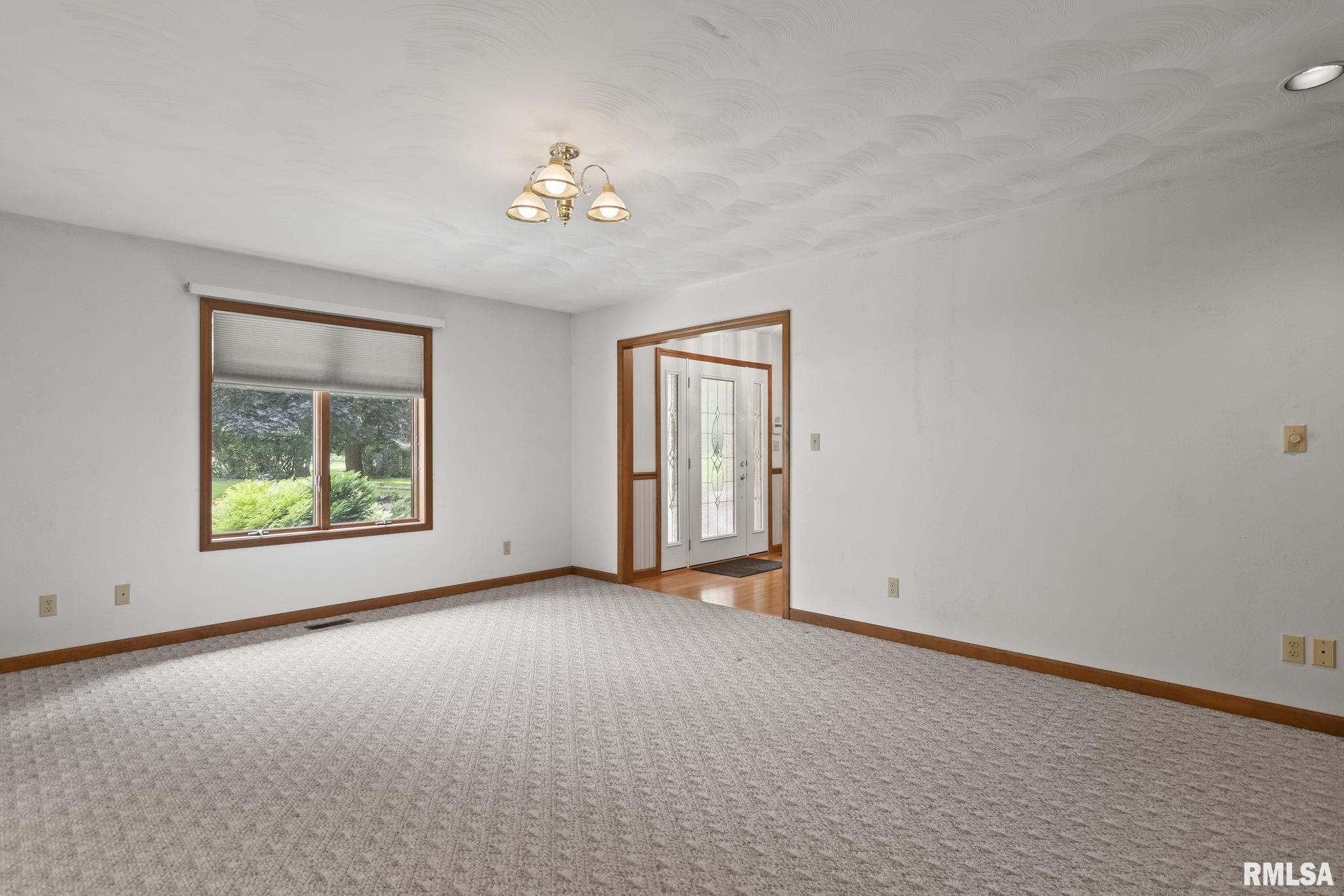 700 Teal Drive Springfield, IL 62707 - Photo 16 of 53 Gallery Image 16