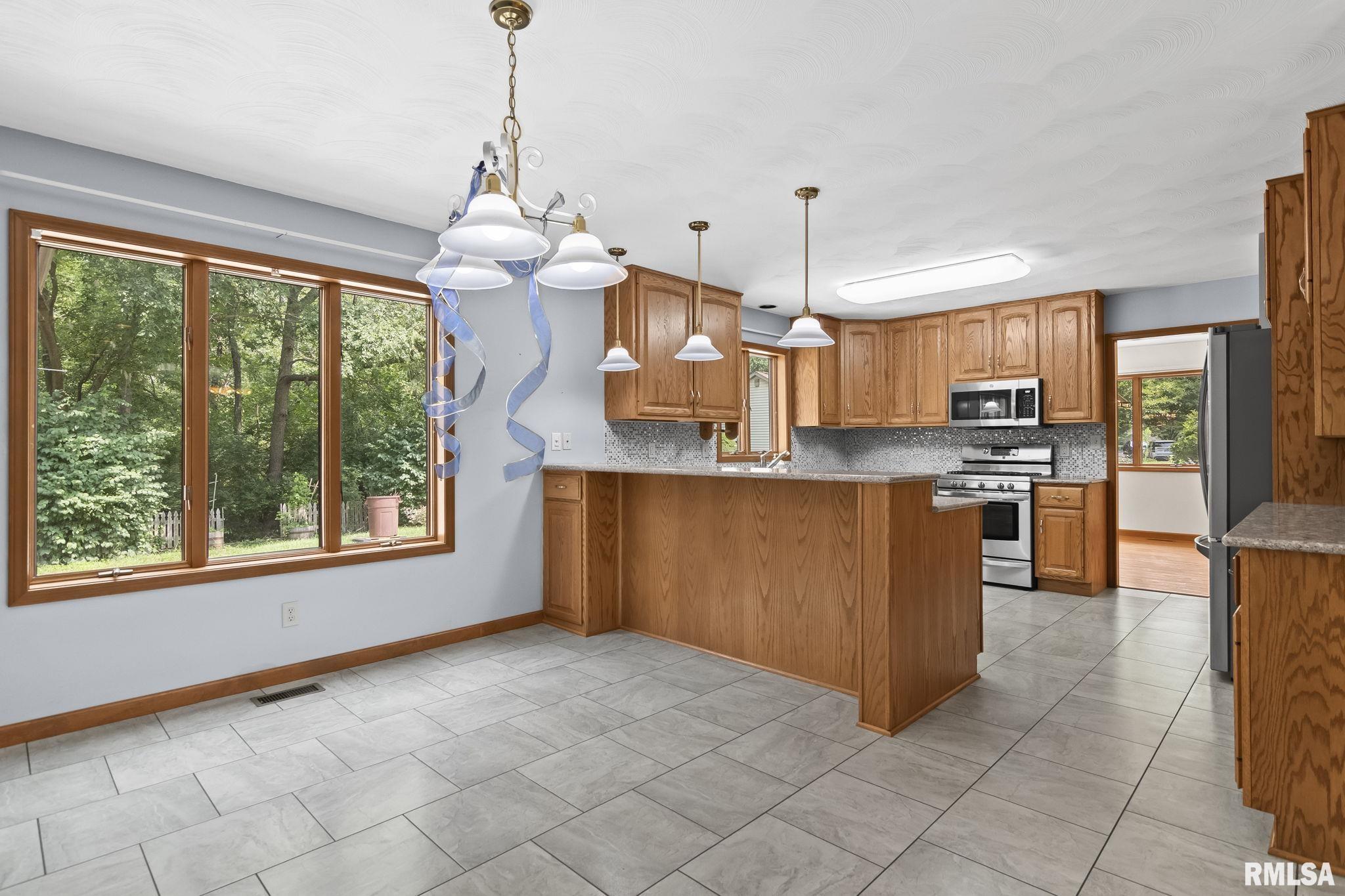 700 Teal Drive Springfield, IL 62707 - Photo 23 of 53 Gallery Image 23