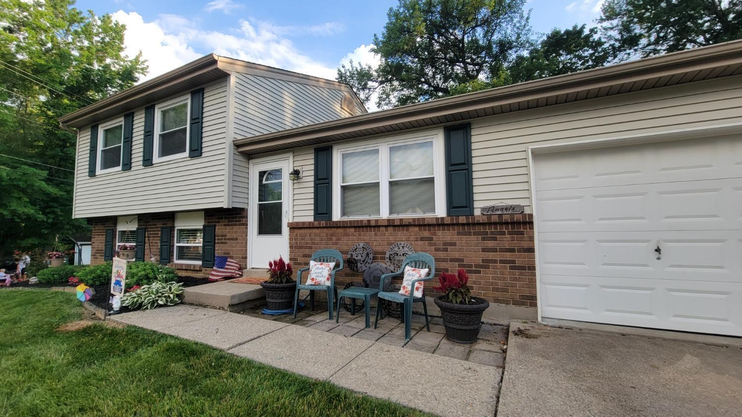 4838 Stoneybrook Road Cincinnati, OH 45244 - Photo 2 of 21 Gallery Image 2