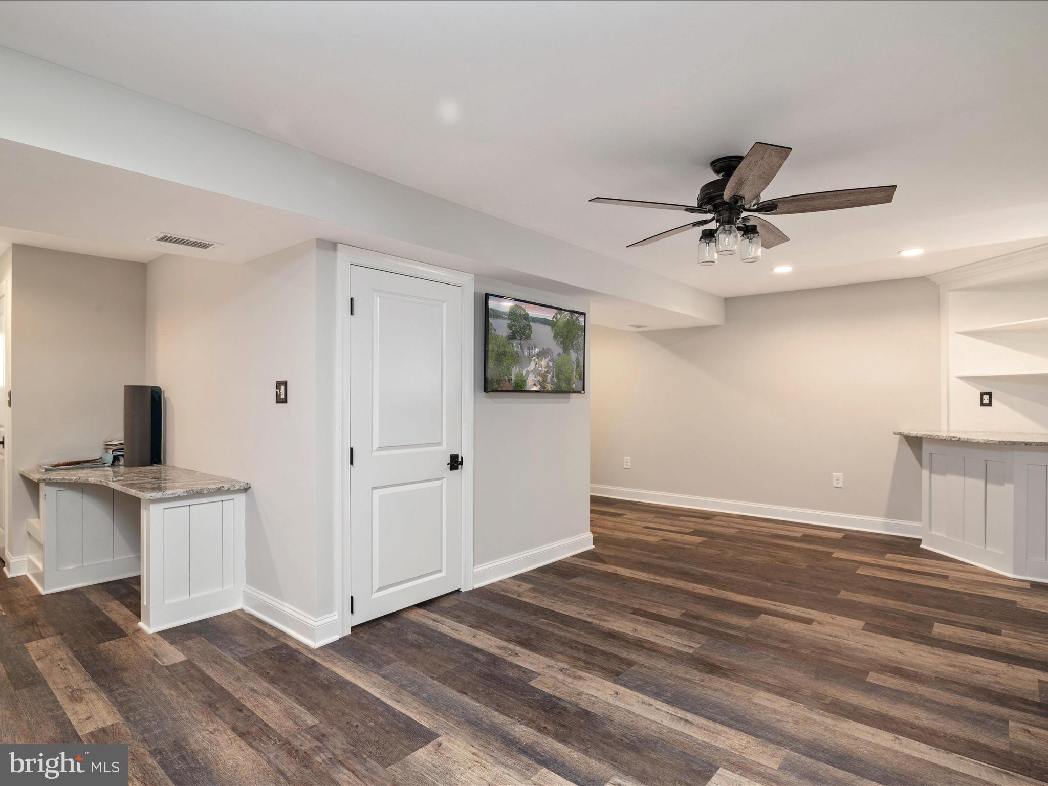 23 Elm Road Riva, MD 21140 - Photo 36 of 66 a view of a livingroom with a kitchen