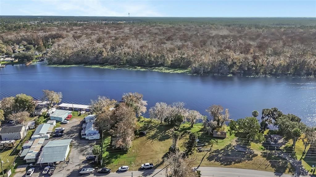 55512 Front Street Astor, FL 32102 - Photo 22 of 47