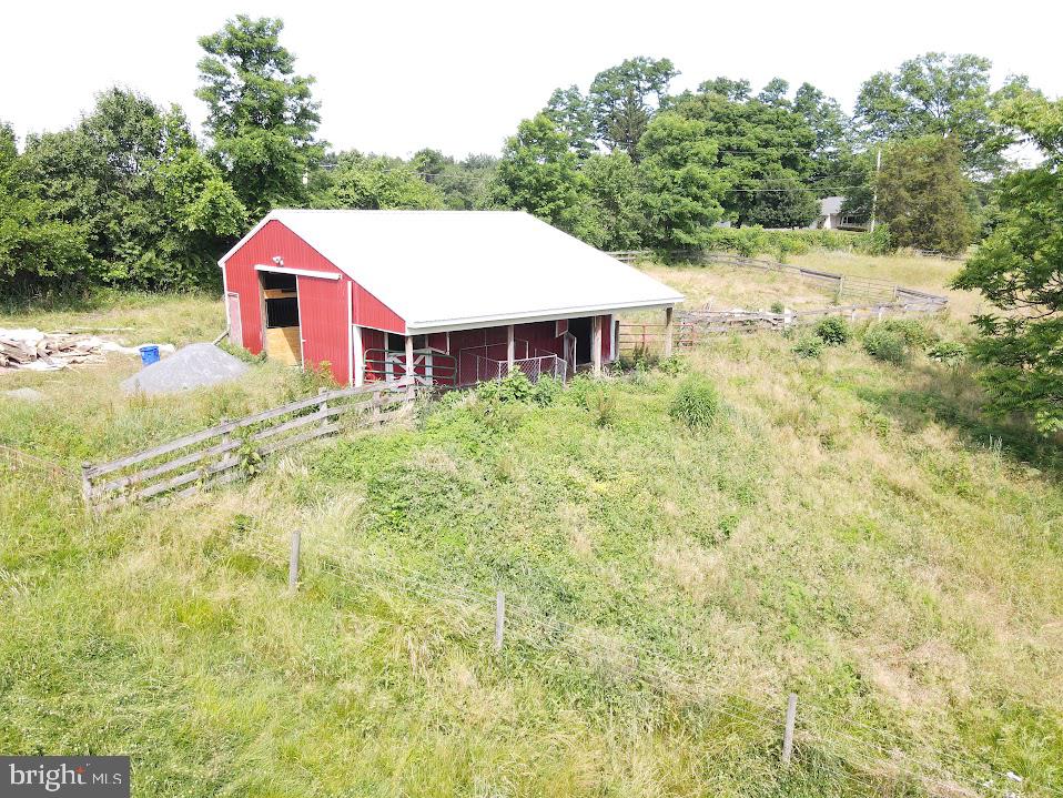 2296 Valley Road Manheim, PA 17545 - Photo 52 of 80