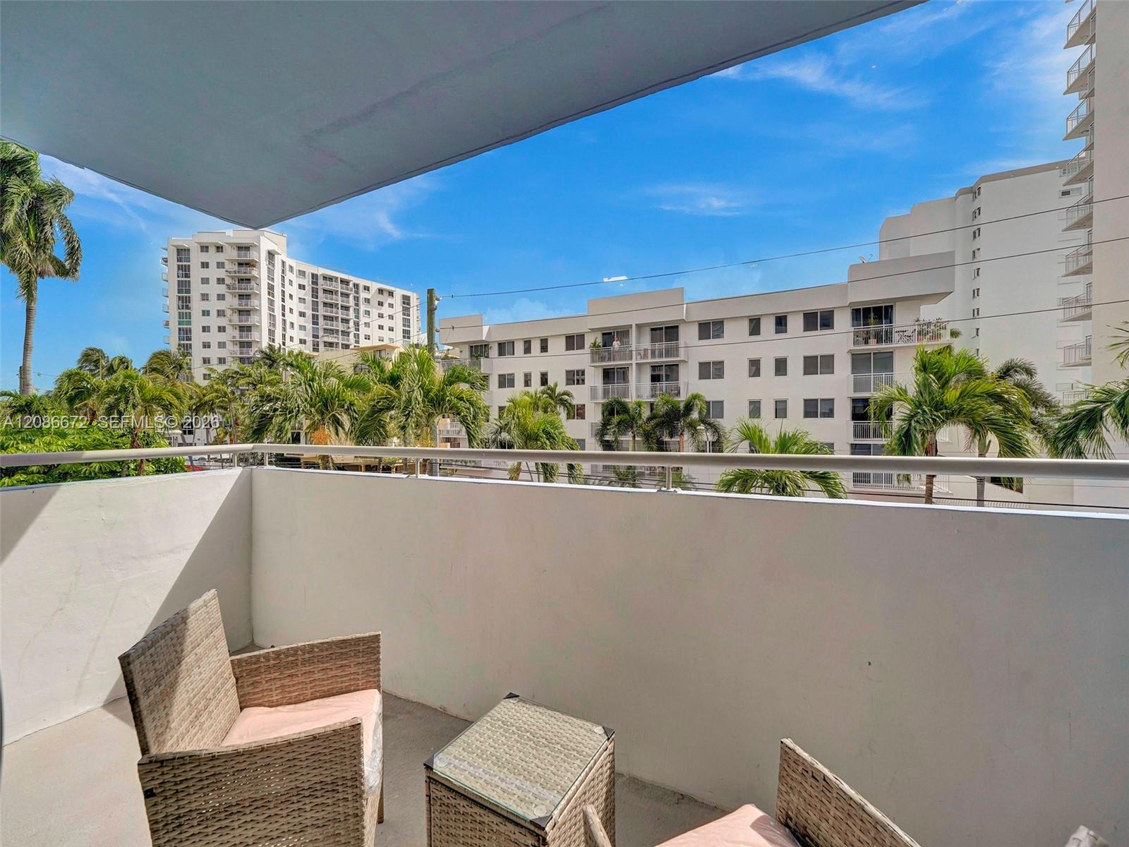 1658 Bay Road, Unit 303 Miami Beach, FL 33139 - Photo 16 of 42 Gallery Image 16