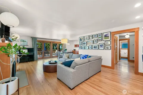 $1,375,000 | 221 North Garden Street, Bellingham, WA 98225