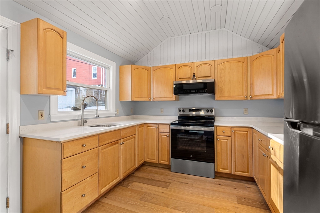 49 Eade Street Lynn, MA 01902 - Photo 6 of 36