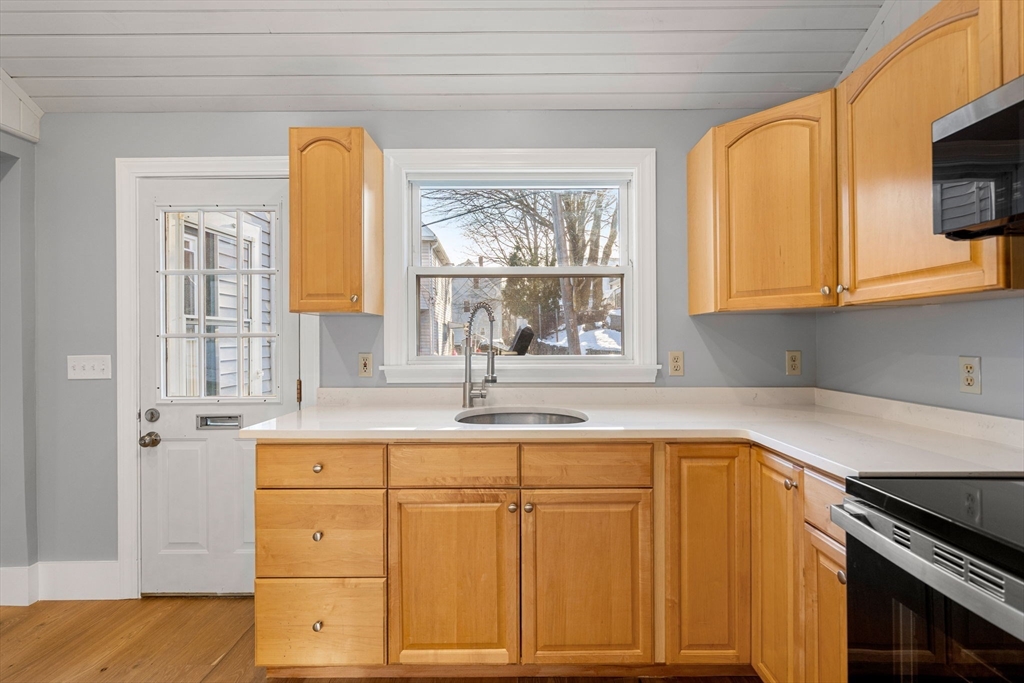 49 Eade Street Lynn, MA 01902 - Photo 7 of 36