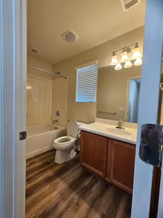 $2,100 | 2204 West Le Marche Avenue, Phoenix, AZ 85023