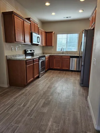 $2,100 | 2204 West Le Marche Avenue, Phoenix, AZ 85023