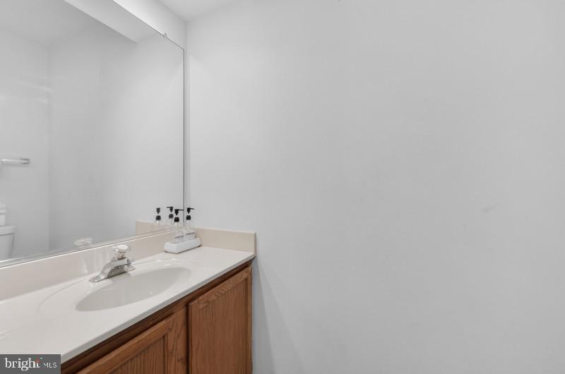 9303 Ispahan Loop Laurel, MD 20708 - Photo 7 of 27 guest bathroom