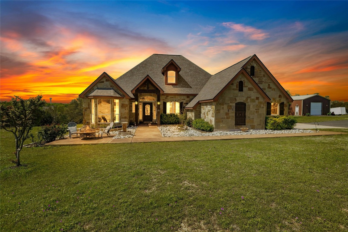 175 North Showhorse Dr  