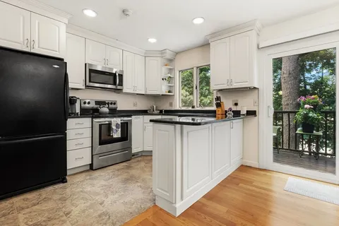 $589,900 | 305 Salem Street, Unit 312, Woburn, MA 01801