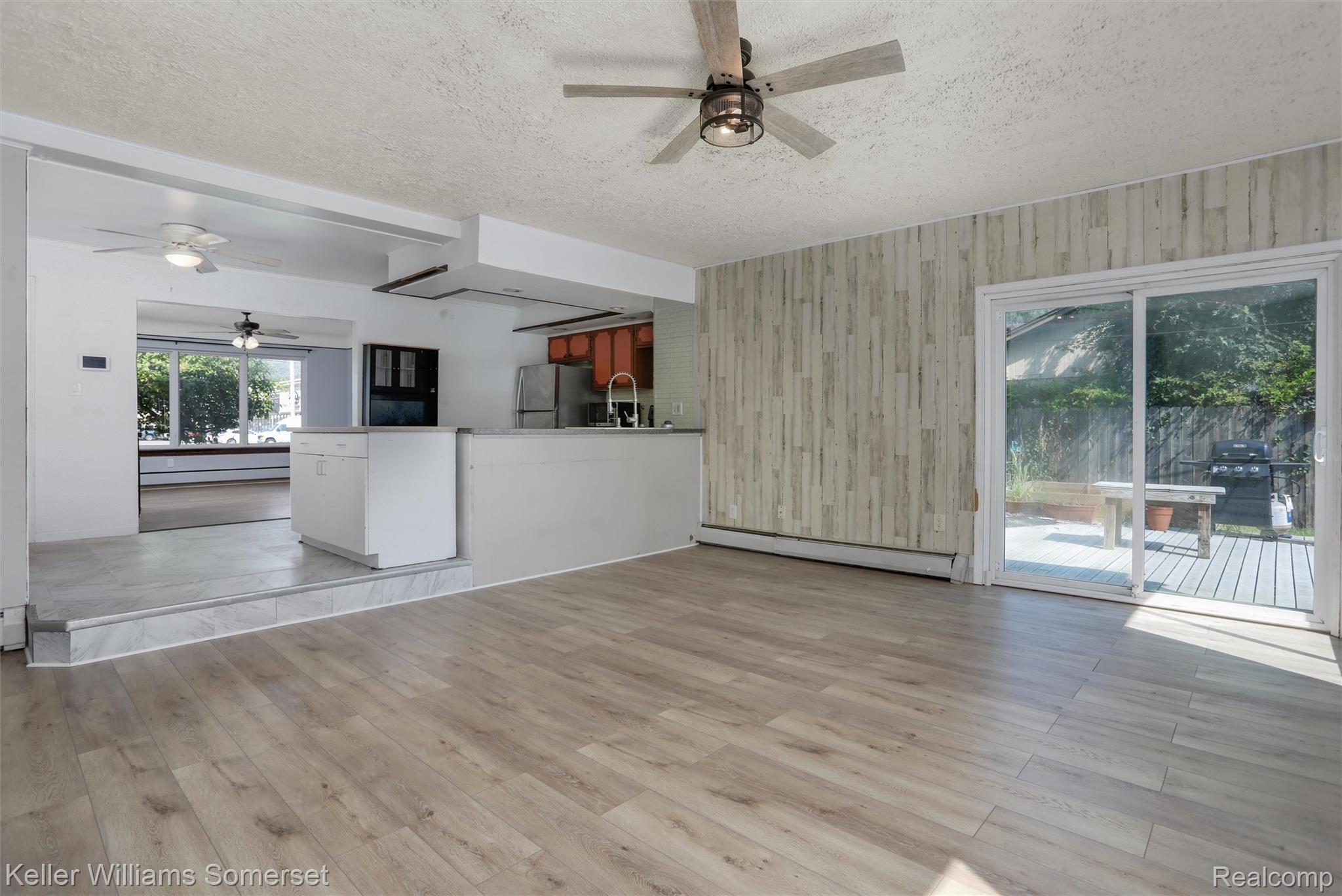 31070 Hayes Road Fraser, MI 48026 - Photo 16 of 36 16-31070 Hayes Rd Fraser 0011.jpg