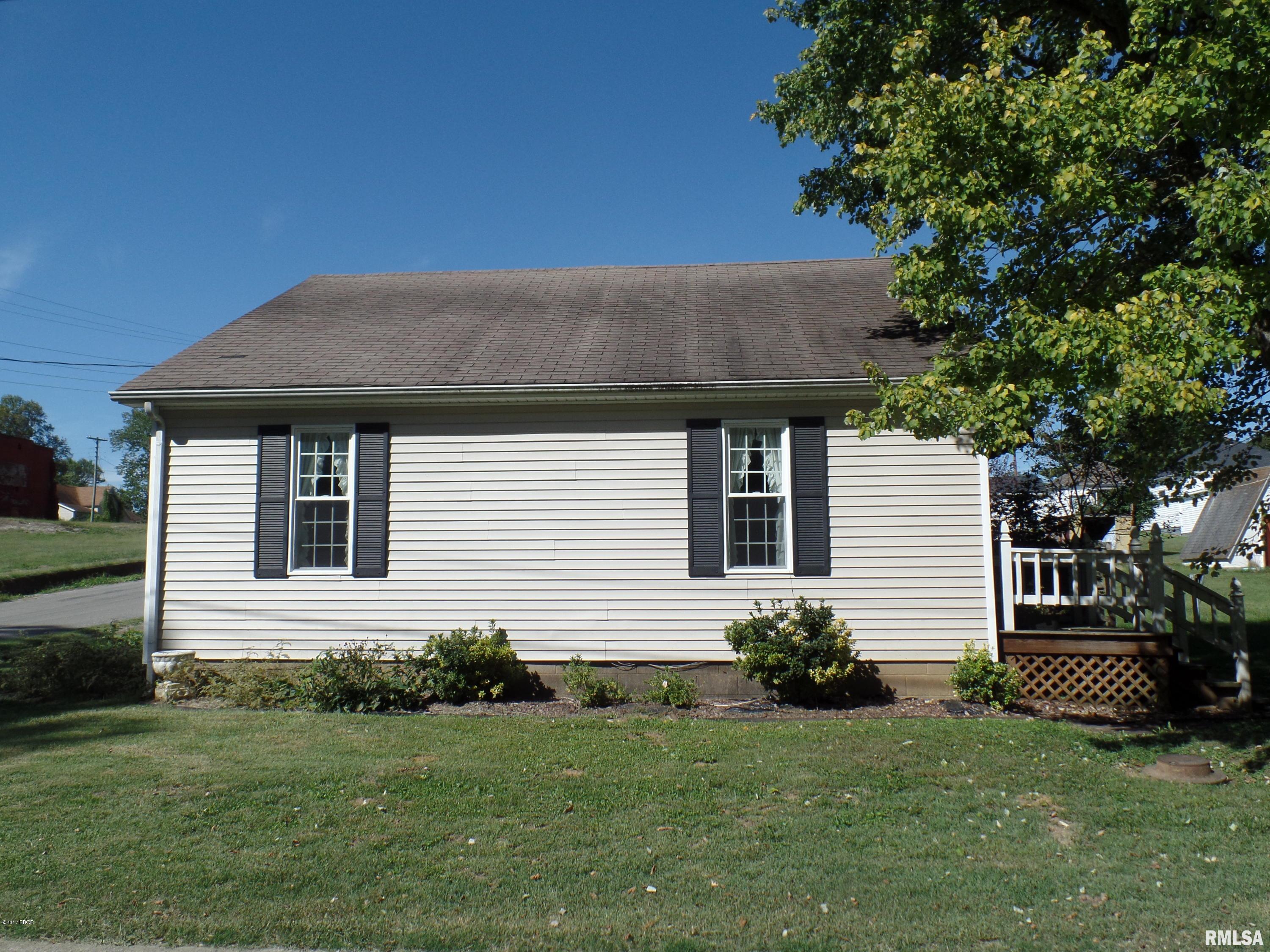 522 Spring Street Rosiclare, IL 62982 - Photo 2 of 15 Gallery Image 2