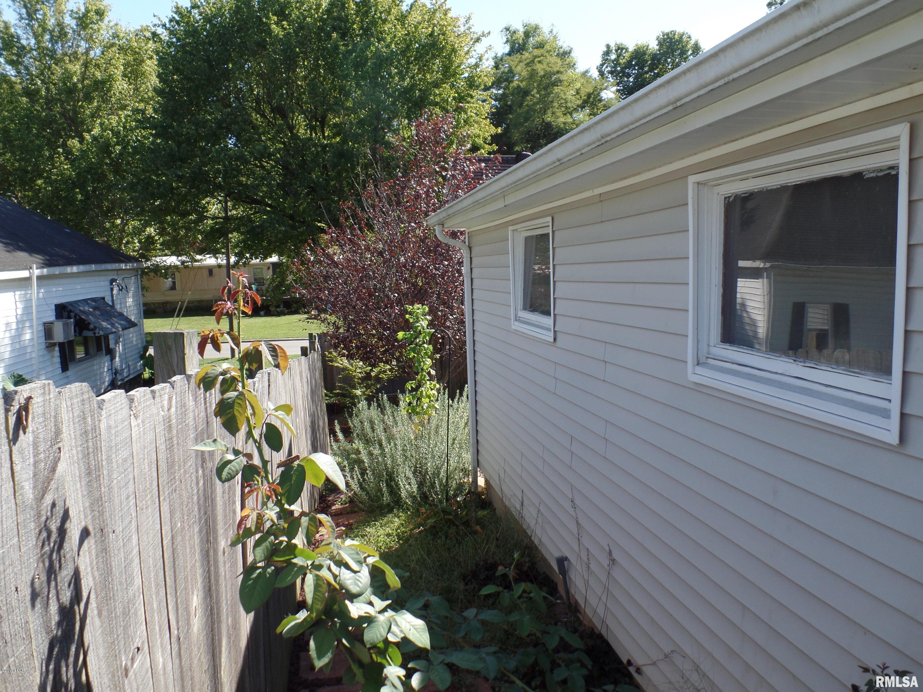 522 Spring Street Rosiclare, IL 62982 - Photo 7 of 15 Gallery Image 7