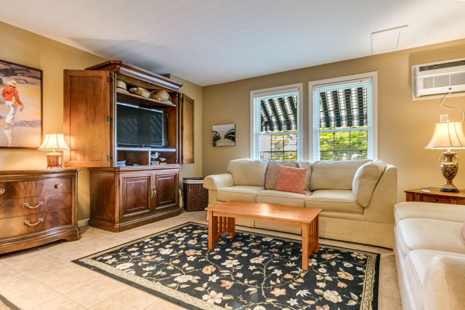 298 Main Street, Unit 114 Ogunquit, ME 03907 - Photo 2 of 13 IMG_34491