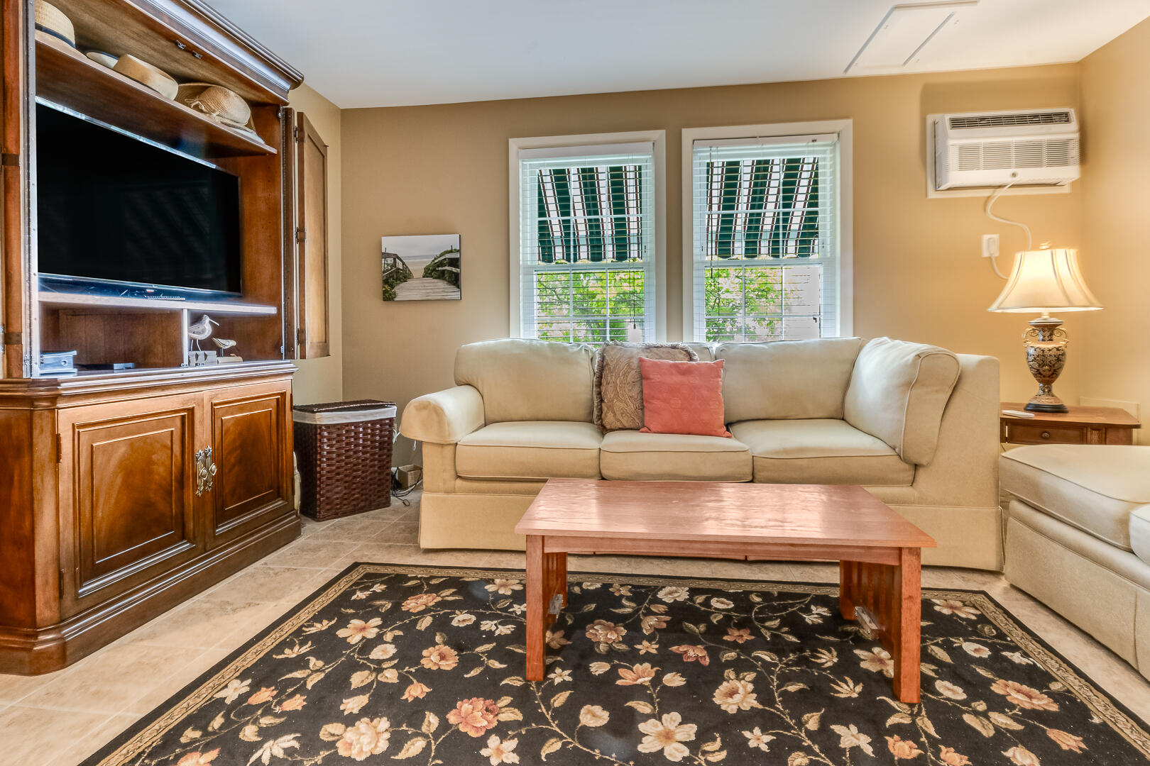298 Main Street, Unit 114 Ogunquit, ME 03907 - Photo 4 of 13 IMG_34201