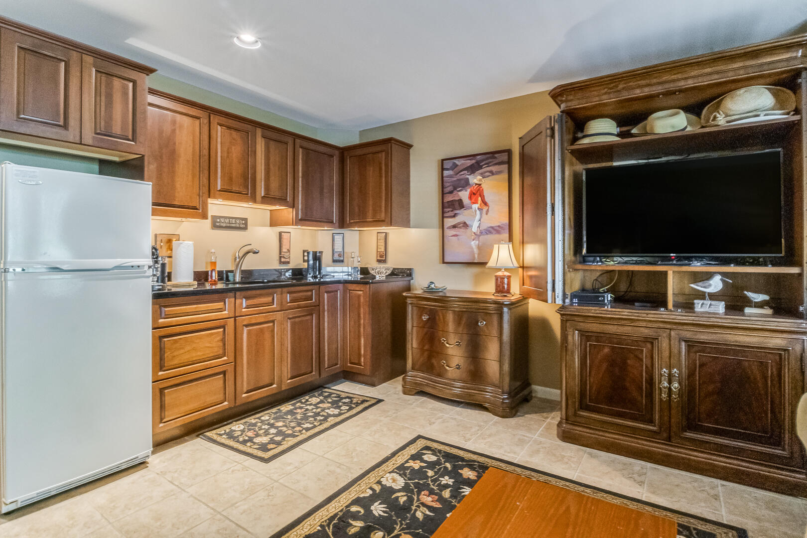 298 Main Street, Unit 114 Ogunquit, ME 03907 - Photo 6 of 13 IMG_34111